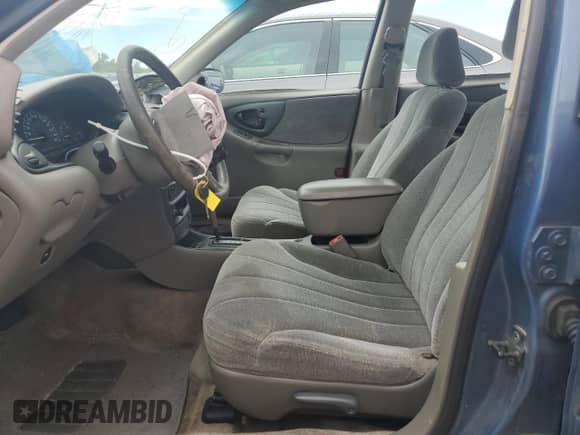 1998 Chevrolet Malibu с VIN 1G1ND52T7WY166372, выставлен на аукционе Copart как лот 71634145 с пробегом 79 602 миль миль и На запчасти • Non repairable. История ставок и продаж доступна на DreamBid. Изображение 7.