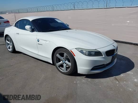 2009 BMW Z4 sDrive30i с VIN WBALM53549E161311, выставлен на аукционе IAAI как лот 41985897 с пробегом 112 997 миль миль и . История ставок и продаж доступна на DreamBid. Изображение 1.