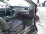 2019 Toyota Camry LE с VIN 4T1B11HKXKU247681, выставлен на аукционе IAAI как лот 43248663 с пробегом 92 571 миль миль и . История ставок и продаж доступна на DreamBid. Изображение 5.