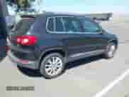 2009 Volkswagen Tiguan SE с VIN WVGBV95N59W521966, выставлен на аукционе IAAI как лот 42451222 с пробегом 106 414 миль миль и . История ставок и продаж доступна на DreamBid. Изображение 4.