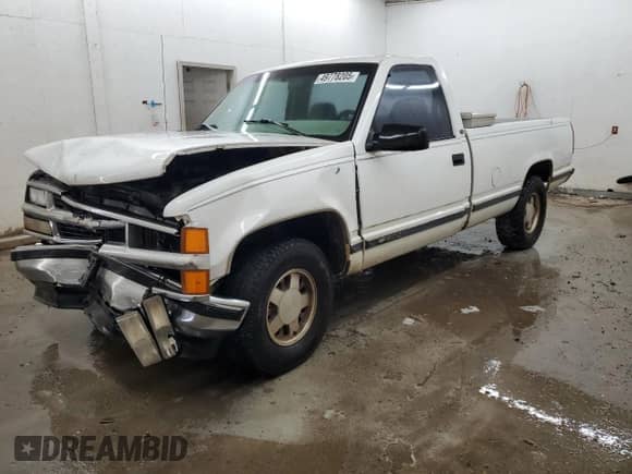 1997 Chevrolet Silverado 1500 with VIN 1GCEC14M7VZ197476, listed as a Copart auction lot 49778205 with 218,848 mi miles and Salvage title. Bid and sale history available at DreamBid. Image 1.