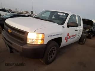 2013 Chevrolet Silverado 1500 Work Truck z VIN 1GCRKPEA1DZ359953, wystawiony jako Copart lot #73789384 z przebiegiem 220 828 mil mil oraz Szkoda całkowita • Salvage title. Historia ofert i sprzedaży dostępna na DreamBid. Obrazek 1.