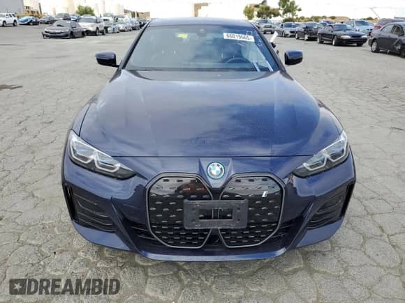 2023 BMW i4 eDrive40 с VIN WBY73AW04PFP33371, выставлен на аукционе Copart как лот 66019665 с пробегом 11 327 миль миль и Списание • Salvage title. История ставок и продаж доступна на DreamBid. Изображение 5.