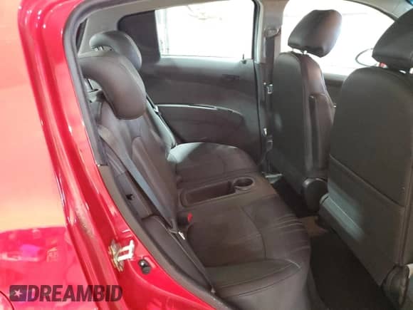 2013 Chevrolet Spark LT z VIN KL8CC6S90DC539475, wystawiony jako Copart lot #55692645 z przebiegiem 102 206 mil mil oraz Czysty tytuł • Clean title. Historia ofert i sprzedaży dostępna na DreamBid. Obrazek 10.