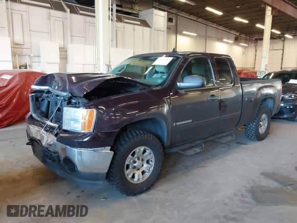 2008 GMC Sierra 1500 SLT z VIN 2GTEK19J781121996, wystawiony jako IAAI lot #41677563 z przebiegiem 115 266 mil mil oraz . Historia ofert i sprzedaży dostępna na DreamBid. Obrazek 17.