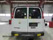 2014 Chevrolet Express Passenger LS z VIN 1GNSGBF40E1182270, wystawiony jako Copart lot #46731915 z przebiegiem Nie podano mil oraz Szkoda całkowita • Salvage title. Historia ofert i sprzedaży dostępna na DreamBid. Obrazek 6.