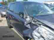 2009 Subaru Forester X z VIN JF2SH61629G758824, wystawiony jako IAAI lot #42859058 z przebiegiem 177 429 mil mil oraz . Historia ofert i sprzedaży dostępna na DreamBid. Obrazek 20.