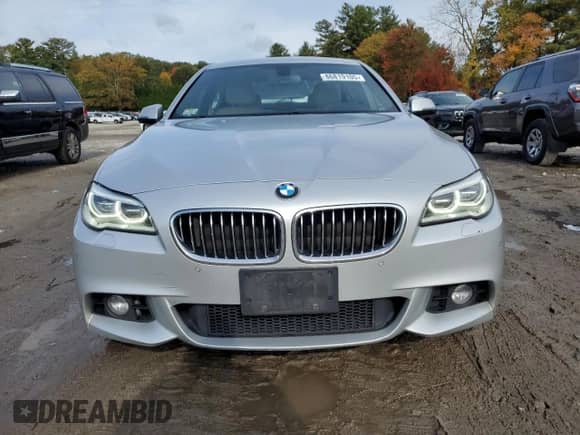 2014 BMW 5 Series 528i xDrive with VIN WBA5A7C50ED219170, listed as a Copart auction lot 86819105 with 116,956 mi miles and Clean title. Bid and sale history available at DreamBid. Image 5.