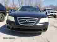 2009 Hyundai Sonata GLS z VIN 5NPET46F79H555916, wystawiony jako Copart lot #48258045 z przebiegiem 187 034 mil mil oraz Szkoda całkowita • Salvage title. Historia ofert i sprzedaży dostępna na DreamBid. Obrazek 5.
