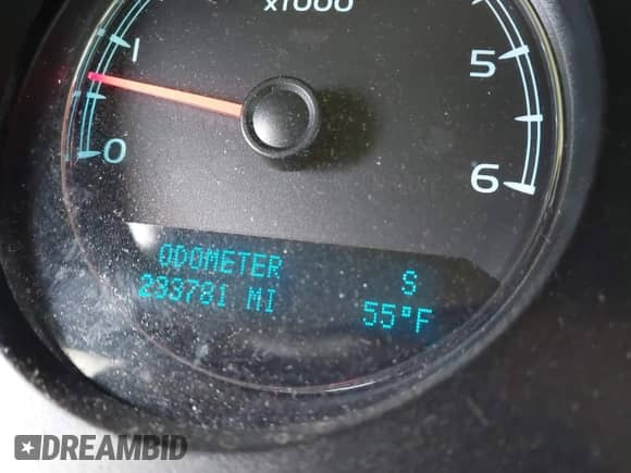 2010 Chevrolet Suburban LTZ с VIN 1GNUKKE33AR287266, выставлен на аукционе IAAI как лот 42229358 с пробегом 233 781 миль миль и . История ставок и продаж доступна на DreamBid. Изображение 15.