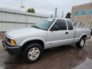 1996 Chevrolet S-10 LS с VIN 1GCDT19W4T8205459, выставлен на аукционе Copart как лот 85138095 с пробегом 189 043 миль миль и Списание • Salvage title. История ставок и продаж доступна на DreamBid. Изображение 1.