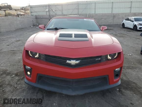 2013 Chevrolet Camaro ZL1 с VIN 2G1FZ3DPXD9805968, выставлен на аукционе Copart как лот 73382384 с пробегом 48 679 миль миль и Списание • Salvage title. История ставок и продаж доступна на DreamBid. Изображение 5.