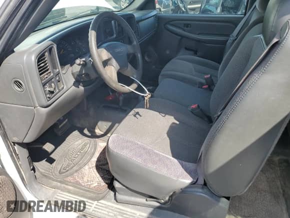 2006 GMC Sierra 1500 SLE1 z VIN 1GTEK19B36Z189192, wystawiony jako Copart lot #65479665 z przebiegiem 198 445 mil mil oraz Czysty tytuł • Clean title. Historia ofert i sprzedaży dostępna na DreamBid. Obrazek 7.