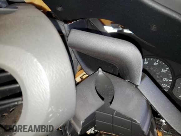 2004 Hyundai Santa Fe с VIN KM8SB12BX4U633509, выставлен на аукционе Copart как лот 63807235 с пробегом Не указан миль и Списание • Salvage title. История ставок и продаж доступна на DreamBid. Изображение 9.