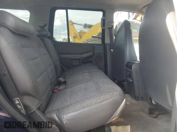 2002 Ford Explorer XLS с VIN 1FMZU62E12ZB11951, выставлен на аукционе Copart как лот 84985695 с пробегом 227 005 миль миль и Списание • Salvage title. История ставок и продаж доступна на DreamBid. Изображение 11.