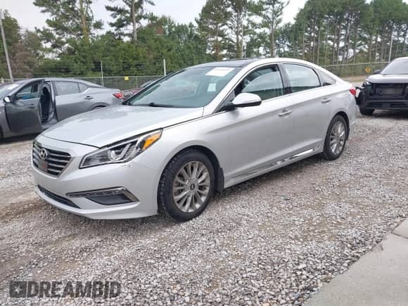 2015 Hyundai Sonata Sport с VIN 5NPE34AF4FH177086, выставлен на аукционе IAAI как лот 43273137 с пробегом 92 787 миль миль и . История ставок и продаж доступна на DreamBid. Изображение 2.