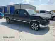 2000 GMC Sierra 1500 SLE z VIN 1GTEC19V9YZ306218, wystawiony jako Copart lot #81224535 z przebiegiem Nie podano mil oraz Szkoda całkowita • Salvage title. Historia ofert i sprzedaży dostępna na DreamBid. Obrazek 4.