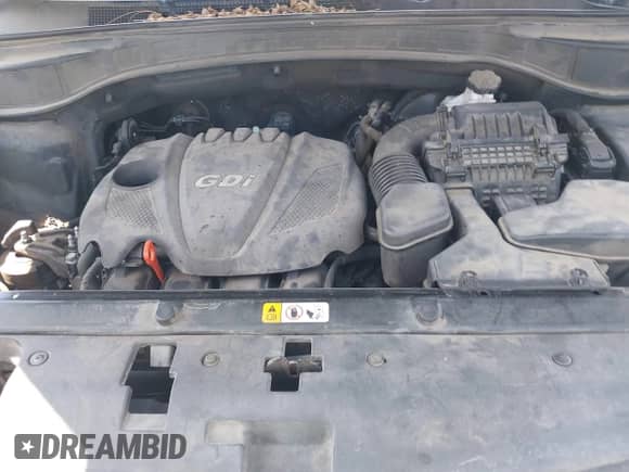 2015 Hyundai Santa Fe with VIN 5XYZT3LB0FG257577, listed as a IAAI auction lot 43133881 with Not provided miles and . Bid and sale history available at DreamBid. Image 10.