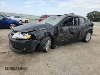 2010 Dodge Avenger R/T with VIN 1B3CC5FB8AN206070, listed as a Copart auction lot 71430655 with Not provided miles and Non repairable. Bid and sale history available at DreamBid. Image 1.