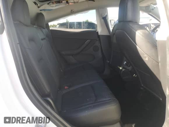 2020 Tesla Model Y Long Range z VIN 5YJYGDEE8LF035241, wystawiony jako Copart lot #85201715 z przebiegiem 60 134 mil mil oraz Szkoda całkowita • Salvage title. Historia ofert i sprzedaży dostępna na DreamBid. Obrazek 10.