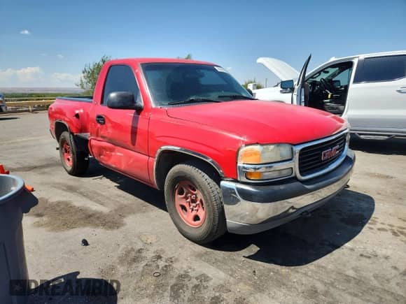 2001 GMC Sierra 1500 SL with VIN 1GTEC14W21Z211005, listed as a Copart auction lot 68640635 with 200,862 mi miles and Salvage title. Bid and sale history available at DreamBid. Image 4.