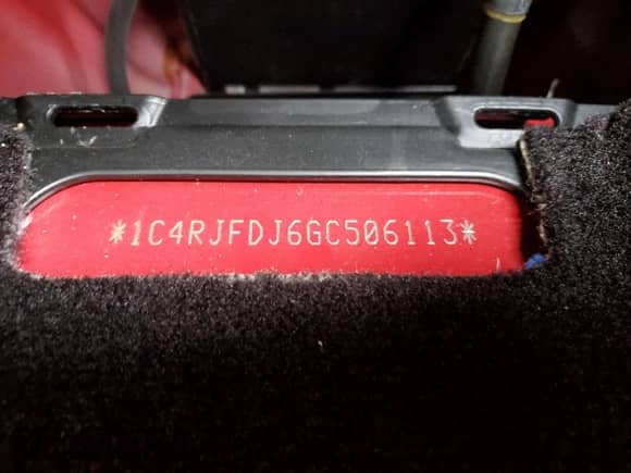 2016 Jeep Grand Cherokee SRT Night с VIN 1C4RJFDJ6GC506113, выставлен на аукционе Copart как лот 82865014 с пробегом 85 226 миль миль и Чистый • Clean title. История ставок и продаж доступна на DreamBid. Изображение 13.