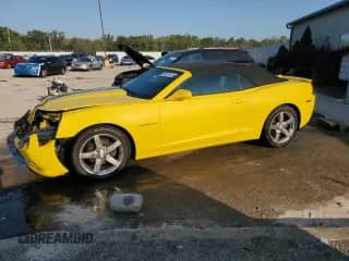 2014 Chevrolet Camaro LT z VIN 2G1FB3D3XE9149998, wystawiony jako Copart lot #80621855 z przebiegiem 121 111 mil mil oraz Szkoda całkowita • Salvage title. Historia ofert i sprzedaży dostępna na DreamBid. Obrazek 1.