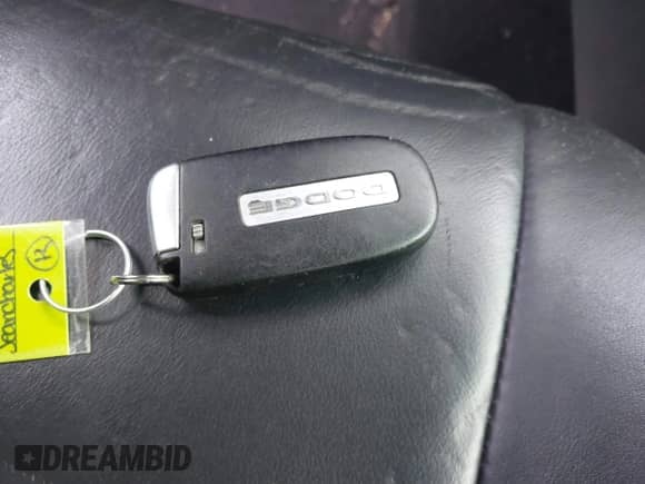 2013 Dodge Charger RT z VIN 2C3CDXCT1DH617932, wystawiony jako IAAI lot #41359405 z przebiegiem 126 612 mil mil oraz . Historia ofert i sprzedaży dostępna na DreamBid. Obrazek 11.