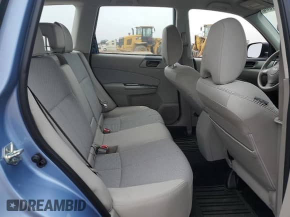 2011 Subaru Forester X z VIN JF2SHBBC4BG703679, wystawiony jako Copart lot #64521565 z przebiegiem 112 026 mil mil oraz Czysty tytuł • Clean title. Historia ofert i sprzedaży dostępna na DreamBid. Obrazek 11.