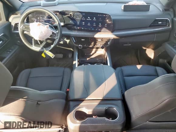 2025 Chevrolet Tahoe LT with VIN 1GNS5NRD6SR113518, listed as a Copart auction lot 71819885 with 16,528 mi miles and Salvage title. Bid and sale history available at DreamBid. Image 8.