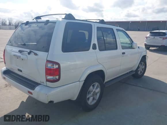2000 Nissan Pathfinder XE with VIN JN8AR07S2YW421992, listed as a IAAI auction lot 41493860 with 144,632 mi miles and . Bid and sale history available at DreamBid. Image 4.