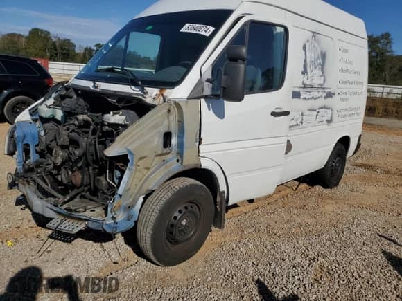 2005 Dodge Sprinter with VIN WD2PD144955756005, listed as a Copart auction lot 83840274 with Not provided miles and Salvage title. Bid and sale history available at DreamBid. Image 1.