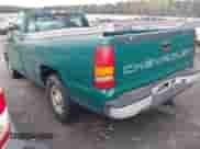 2002 Chevrolet Silverado 1500 z VIN 1GCEC14W82Z286809, wystawiony jako IAAI lot #41876270 z przebiegiem 217 690 mil mil oraz . Historia ofert i sprzedaży dostępna na DreamBid. Obrazek 3.
