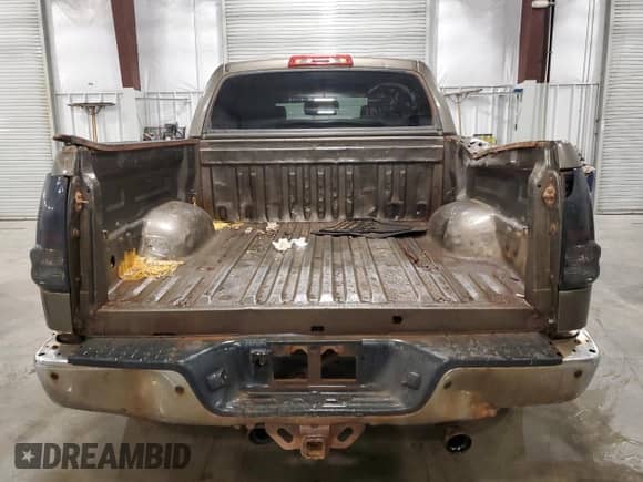 2008 Toyota Tundra z VIN 5TBDV54168S519218, wystawiony jako Copart lot #69140345 z przebiegiem 339 097 mil mil oraz Szkoda całkowita • Salvage title. Historia ofert i sprzedaży dostępna na DreamBid. Obrazek 6.