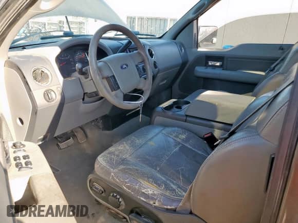 2005 Ford F-150 STX с VIN 1FTRX14W75NB83592, выставлен на аукционе Copart как лот 71134435 с пробегом 351 143 миль миль и Списание • Salvage title. История ставок и продаж доступна на DreamBid. Изображение 8.