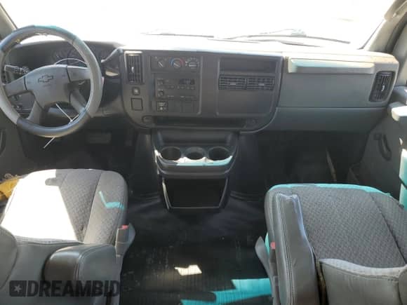 2007 Chevrolet Express Cargo with VIN 1GCGG29V371154825, listed as a Copart auction lot 50815725 with 161,073 mi miles and Salvage title. Bid and sale history available at DreamBid. Image 8.