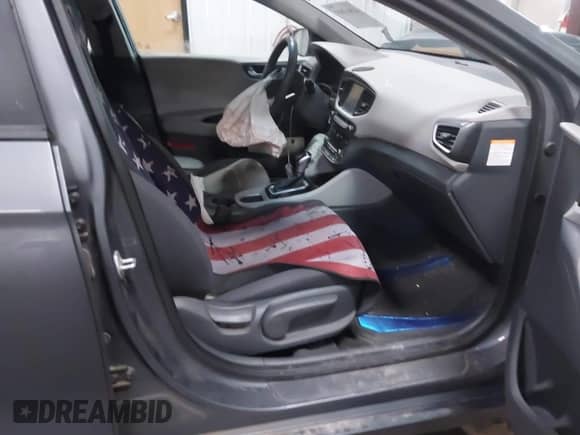 2018 Hyundai Ioniq Blue z VIN KMHC65LC4JU075045, wystawiony jako IAAI lot #41863889 z przebiegiem Nie podano mil oraz . Historia ofert i sprzedaży dostępna na DreamBid. Obrazek 5.