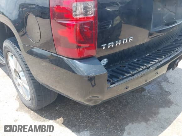 2011 Chevrolet Tahoe LT с VIN 1GNSCBE06BR117527, выставлен на аукционе IAAI как лот 42889414 с пробегом 337 710 миль миль и . История ставок и продаж доступна на DreamBid. Изображение 19.