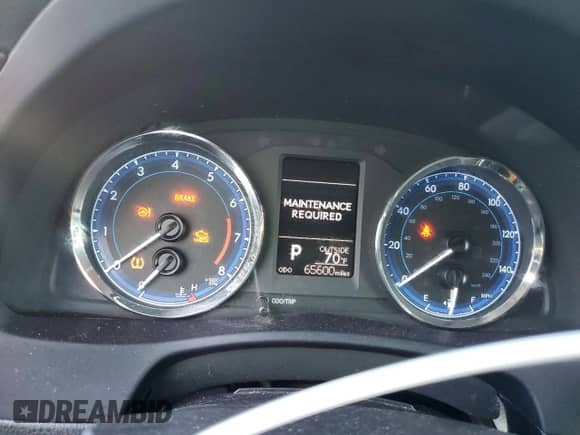 2019 Toyota Corolla XLE z VIN 5YFBURHE8KP909761, wystawiony jako Copart lot #54920985 z przebiegiem 65 600 mil mil oraz Szkoda całkowita • Salvage title. Historia ofert i sprzedaży dostępna na DreamBid. Obrazek 9.