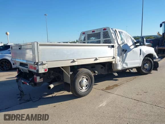 2022 Ford F-250 XL с VIN 1FDBF2A65NED19759, выставлен на аукционе IAAI как лот 43477374 с пробегом 42 001 миль миль и . История ставок и продаж доступна на DreamBid. Изображение 4.