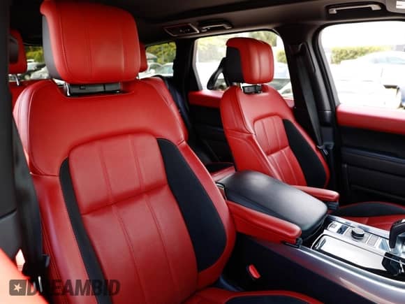 2022 Land Rover Range Rover Sport HSE Dynamic with VIN SALWR2SE9NA216XXX, listed as a Copart auction lot 71204885 with 47,852 mi miles and Clean title. Bid and sale history available at DreamBid. Image 5.