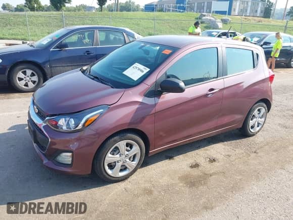 2021 Chevrolet Spark LS z VIN KL8CB6SAXMC736635, wystawiony jako IAAI lot #42978906 z przebiegiem 37 554 mil mil oraz . Historia ofert i sprzedaży dostępna na DreamBid. Obrazek 19.