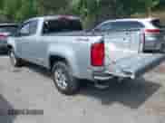 2018 Chevrolet Colorado 4WD LT z VIN 1GCHTCENXJ1137944, wystawiony jako IAAI lot #42390024 z przebiegiem 216 968 mil mil oraz . Historia ofert i sprzedaży dostępna na DreamBid. Obrazek 3.
