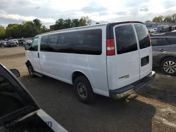 2014 Chevrolet Express Passenger LT с VIN 1GAZG1FG2E1114315, выставлен на аукционе Copart как лот 81058795 с пробегом 187 061 миль миль и Списание • Salvage title. История ставок и продаж доступна на DreamBid. Изображение 2.
