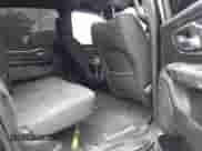 2022 Ram 1500 Big Horn z VIN 1C6RRFFG2NN423975, wystawiony jako IAAI lot #42307356 z przebiegiem 32 449 mil mil oraz . Historia ofert i sprzedaży dostępna na DreamBid. Obrazek 8.