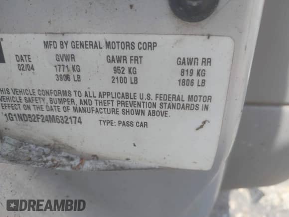 2004 Chevrolet Malibu Classic z VIN 1G1ND52F24M632174, wystawiony jako IAAI lot #42219900 z przebiegiem 250 912 mil mil oraz . Historia ofert i sprzedaży dostępna na DreamBid. Obrazek 9.