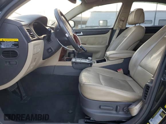 2012 Hyundai Genesis 4.6L с VIN KMHGC4DF2CU155850, выставлен на аукционе Copart как лот 71887805 с пробегом 186 219 миль миль и Списание • Salvage title. История ставок и продаж доступна на DreamBid. Изображение 7.