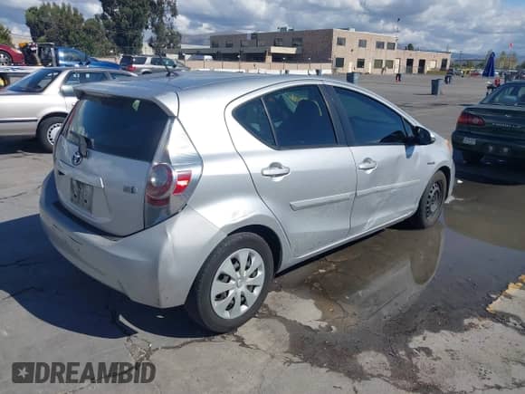 2013 Toyota Prius One with VIN JTDKDTB39D1050210, listed as a IAAI auction lot 43460088 with 282,557 mi miles and . Bid and sale history available at DreamBid. Image 4.