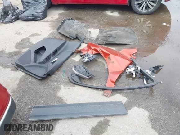2020 Chevrolet Equinox LT с VIN 2GNAXUEV4L6217131, выставлен на аукционе IAAI как лот 43027852 с пробегом 83 163 миль миль и . История ставок и продаж доступна на DreamBid. Изображение 12.
