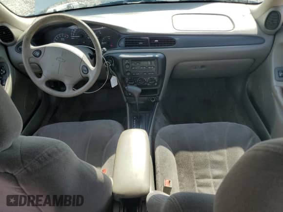 2005 Chevrolet Malibu Classic z VIN 1G1ND52F85M157762, wystawiony jako Copart lot #66178635 z przebiegiem 186 328 mil mil oraz Szkoda całkowita • Salvage title. Historia ofert i sprzedaży dostępna na DreamBid. Obrazek 8.